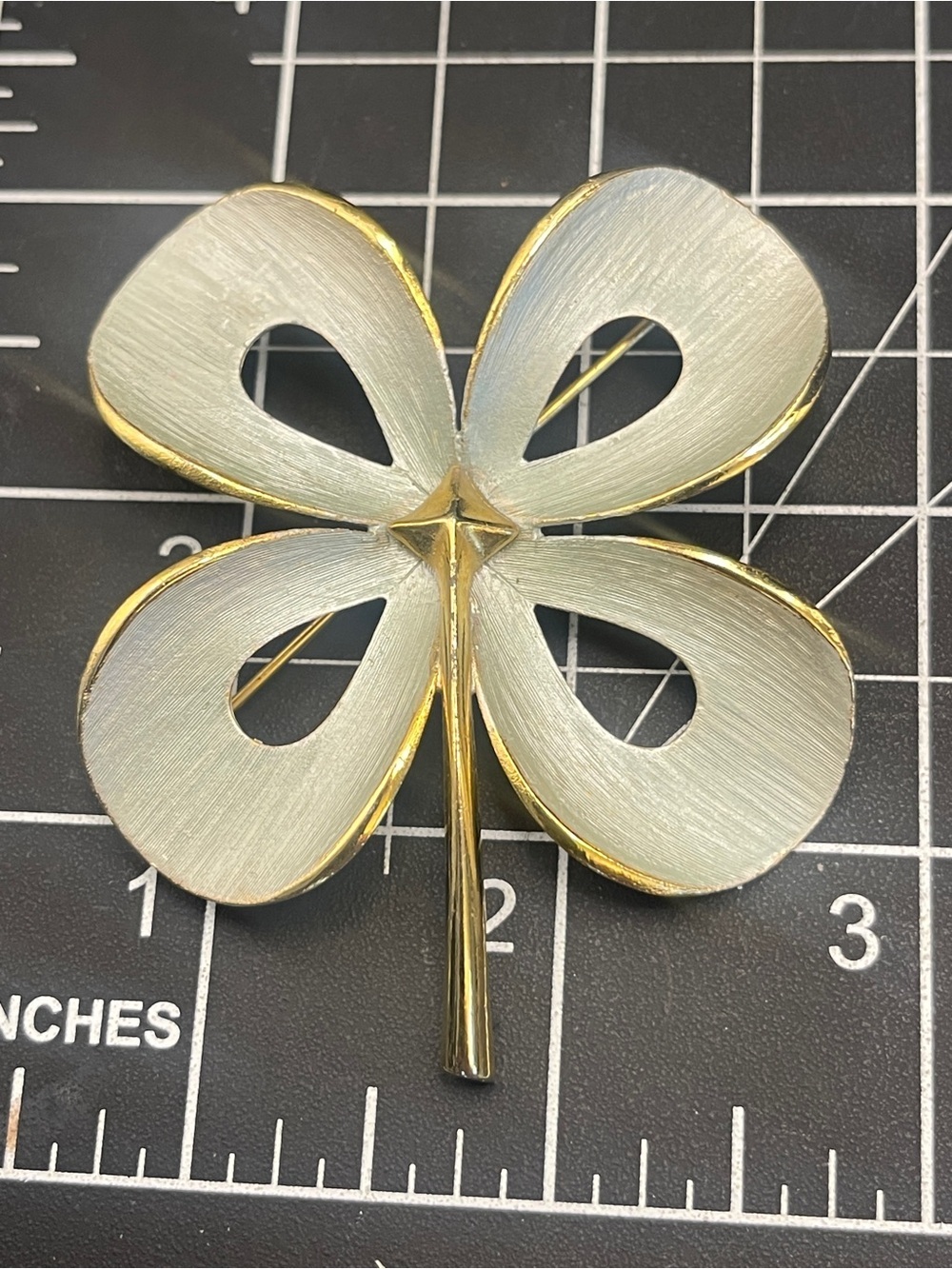 Vintage Park Lane Four Leaf Clover Brooch Two Tone Gold Silver Large Pin - Picture 12 of 12